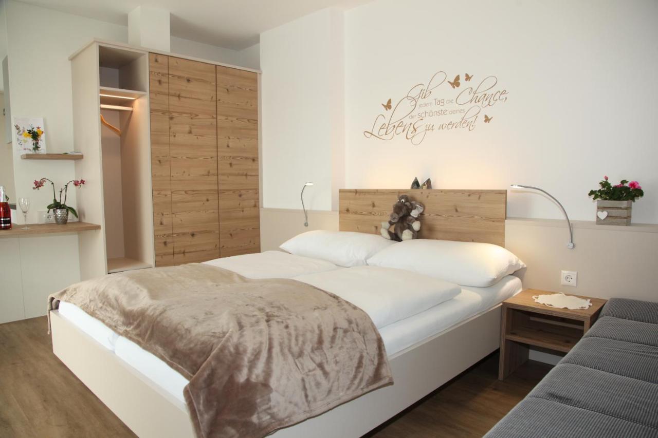 Hotel & Fruehstueckspension Raabtal Feldbach  Εξωτερικό φωτογραφία