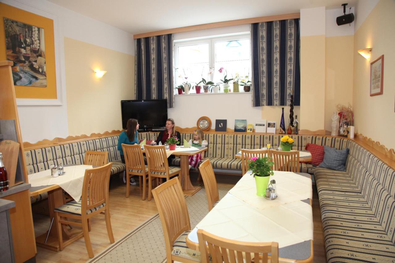 Hotel & Fruehstueckspension Raabtal Feldbach  Εξωτερικό φωτογραφία