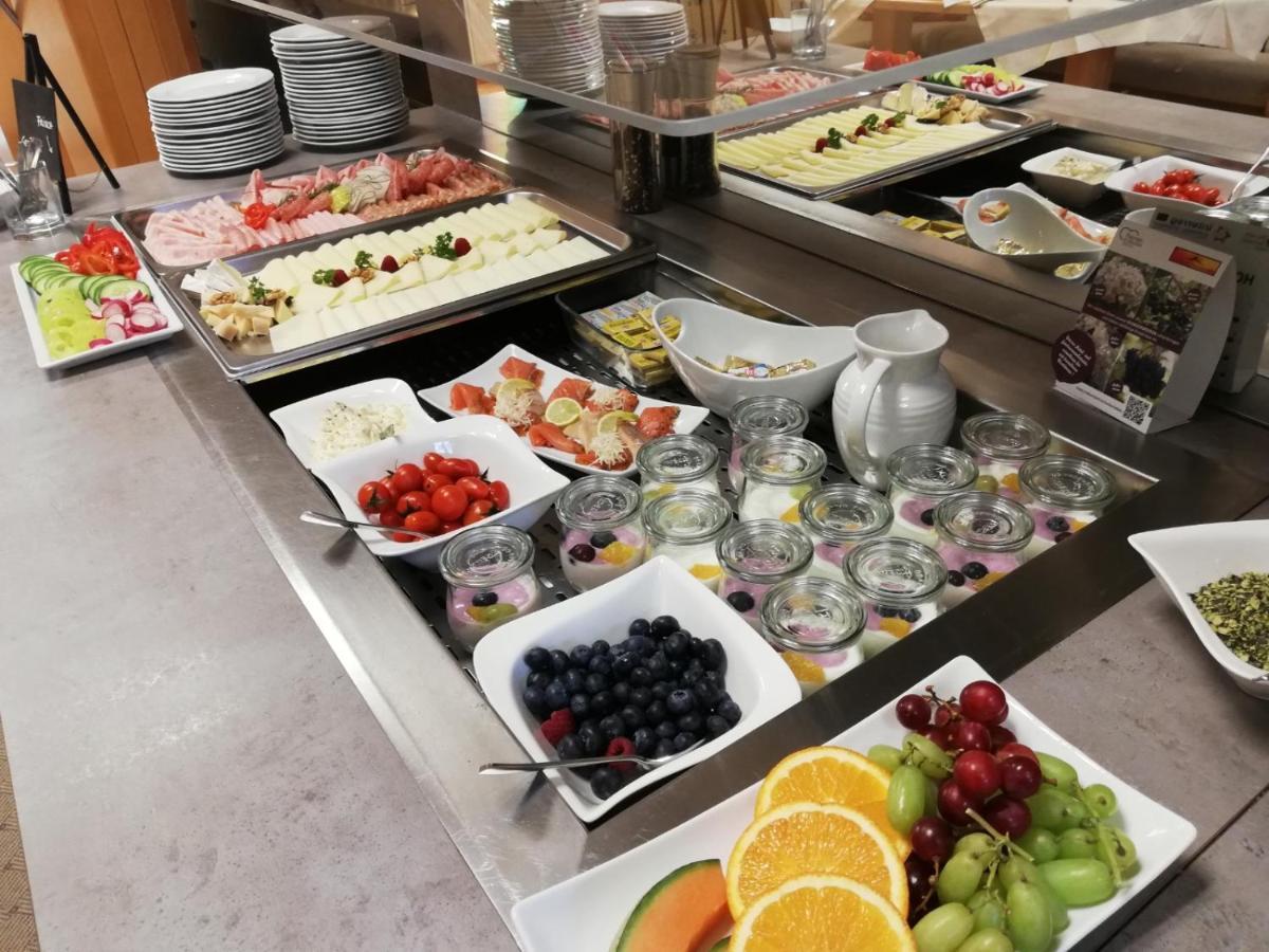 Hotel & Fruehstueckspension Raabtal Feldbach  Εξωτερικό φωτογραφία