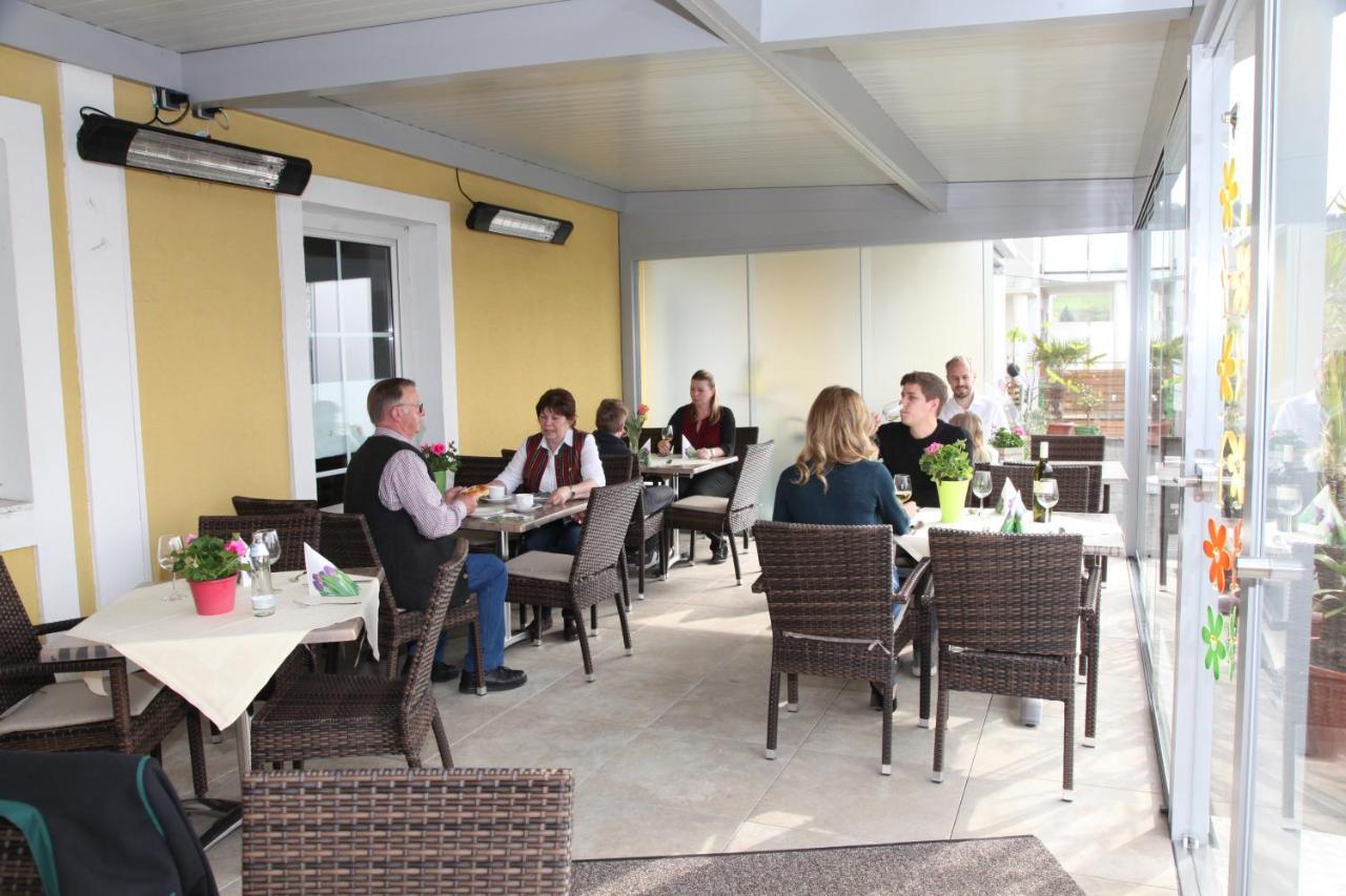 Hotel & Fruehstueckspension Raabtal Feldbach  Εξωτερικό φωτογραφία