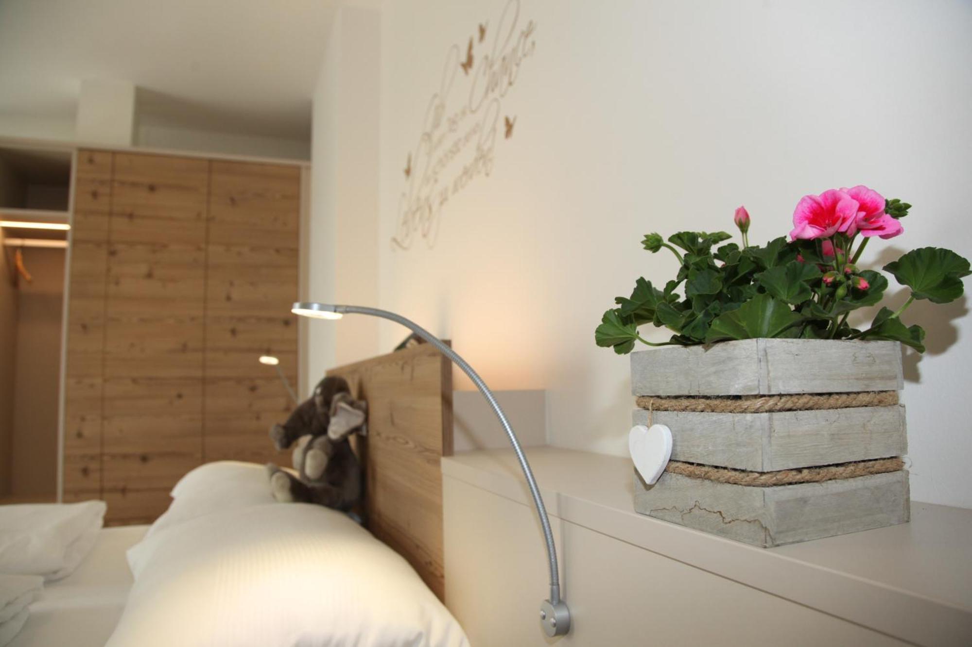 Hotel & Fruehstueckspension Raabtal Feldbach  Εξωτερικό φωτογραφία