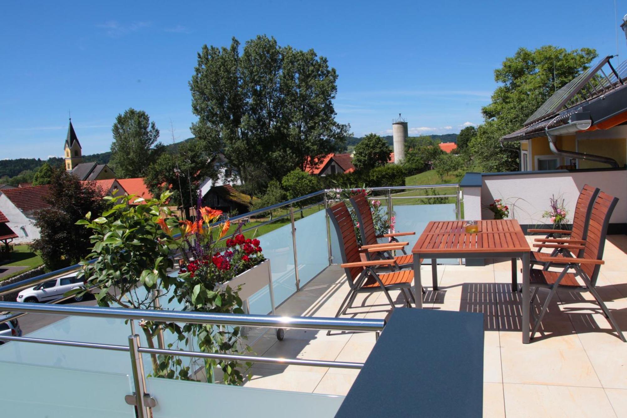 Hotel & Fruehstueckspension Raabtal Feldbach  Εξωτερικό φωτογραφία